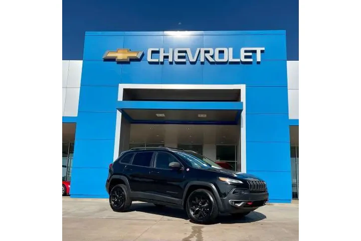 $14900 : Jeep Cherokee 2015 4x4 Trail image 1