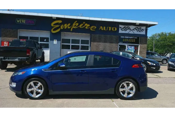 $8999 : 2012 Volt Premium image 2