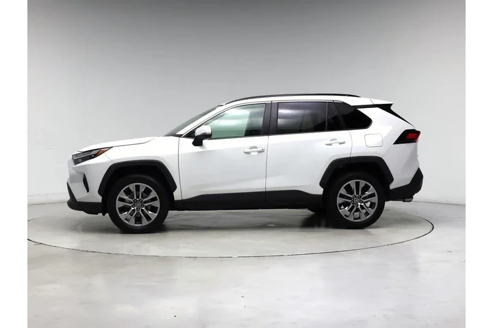 $30998 : Toyota RAV4 2023 XLE Premium image 3