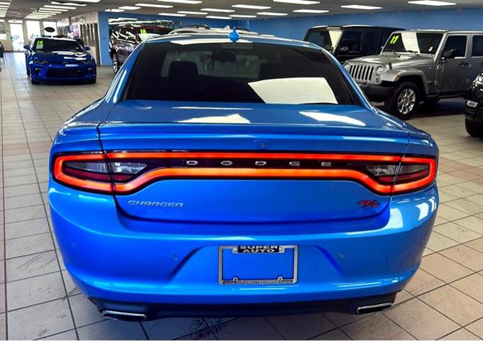 $20299 : Dodge Charger 4dr Sdn Road/Tr image 5