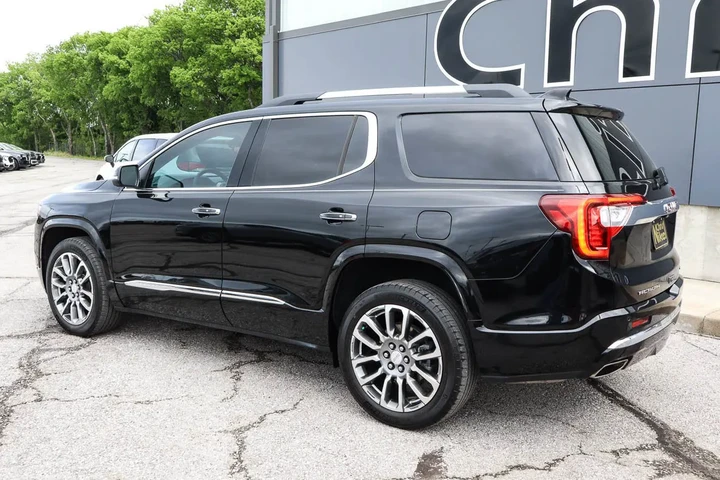 $38988 : 2023 Acadia AWD 4dr Denali image 6