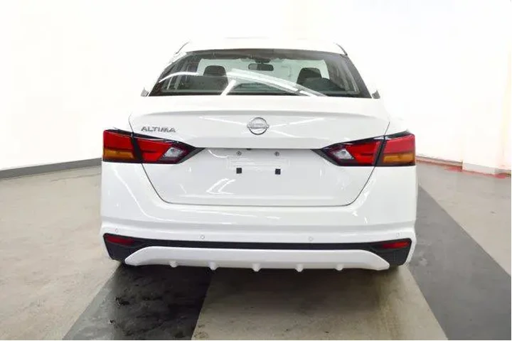 $21994 : Nissan Altima 2025 2.5 SV 4d image 6