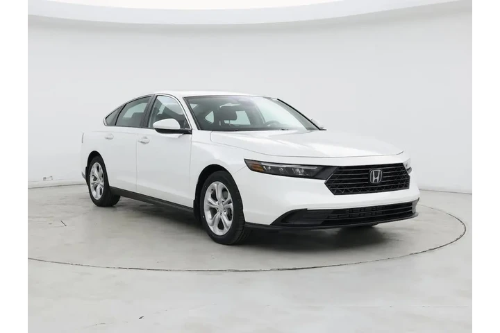 $25998 : Honda Accord 2024 LX 4dr Sed image 1