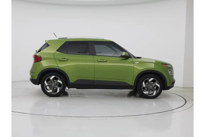$19998 : Hyundai VENUE 2024 SEL 4dr C image 7