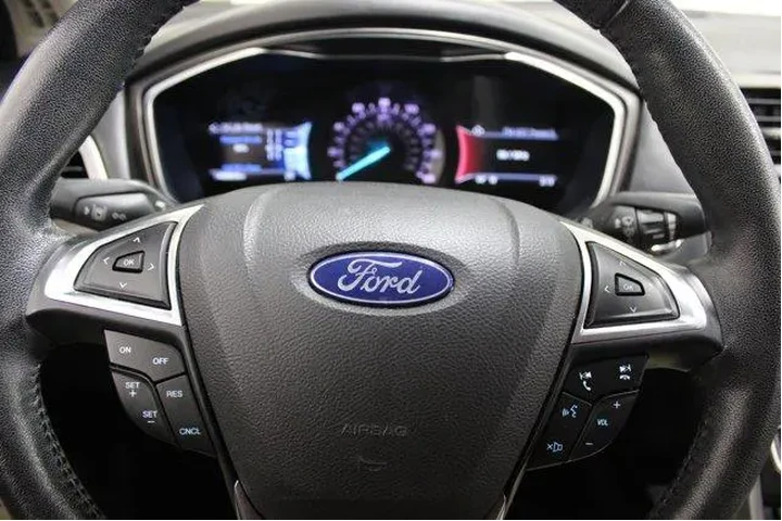 $19988 : Ford Fusion 2020 SEL 4dr Sed image 8