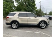 $12985 : Ford Explorer 2017 AWD Limit thumbnail