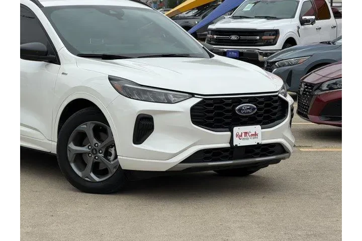 $21548 : Ford Escape 2024 ST-Line 4dr image 2