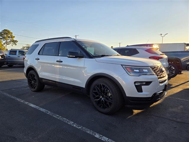 $24671 : Pre-Owned 2018 Explorer Sport image 1