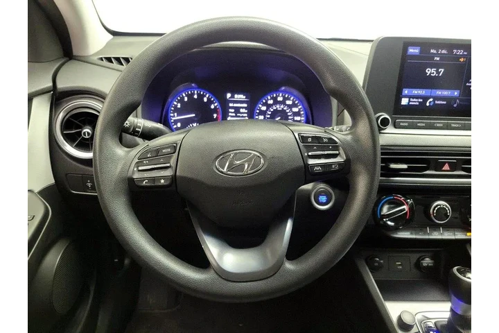 $18998 : Hyundai KONA 2022 SEL 4dr Cr image 10