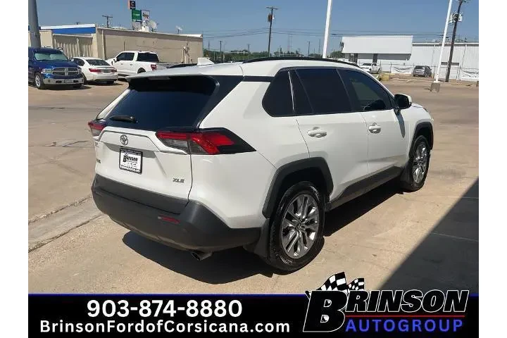 $36990 : Toyota RAV4 2024 XLE Premium image 7