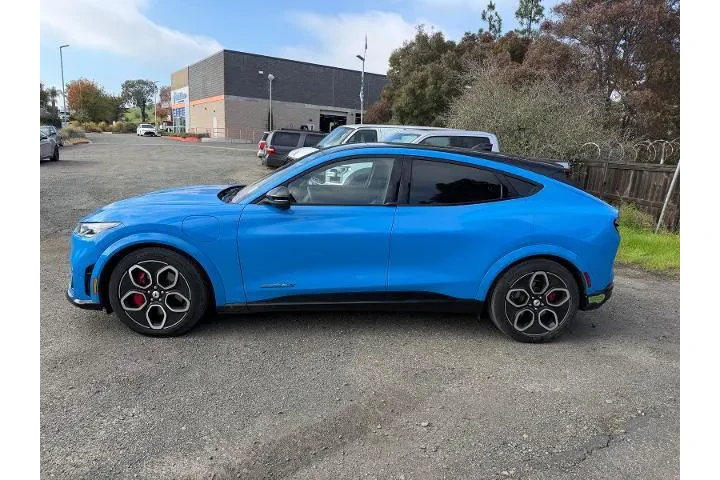 $29500 : Ford Mustang Mach-E 2022 AWD image 2