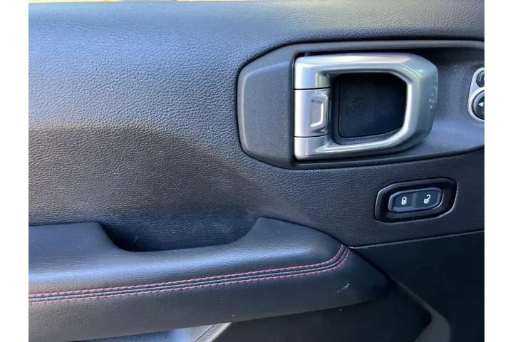 $33998 : Jeep Wrangler Unlimited 2020 image 10