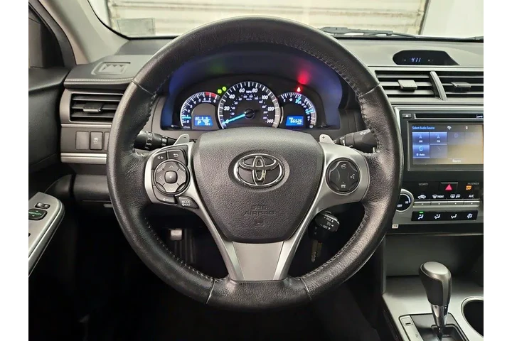 $17998 : Toyota Camry 2014 SE 4dr Sed image 10