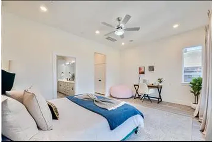 $3800 : Rental property with 3 bedro image 9