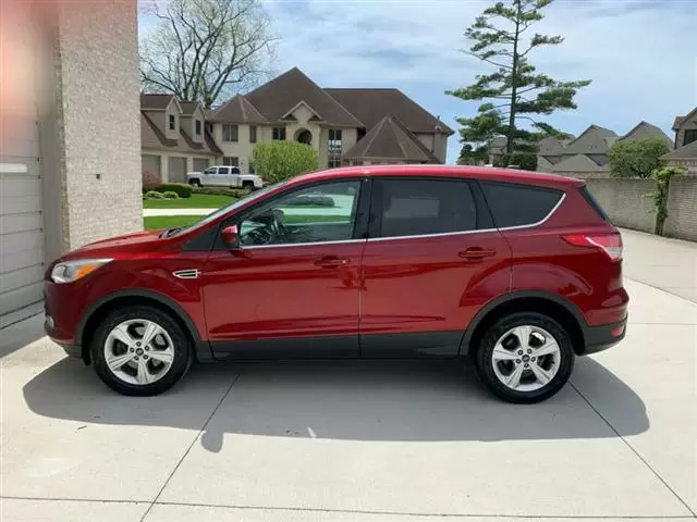 $4500 : 2014 Ford Escape SE image 3