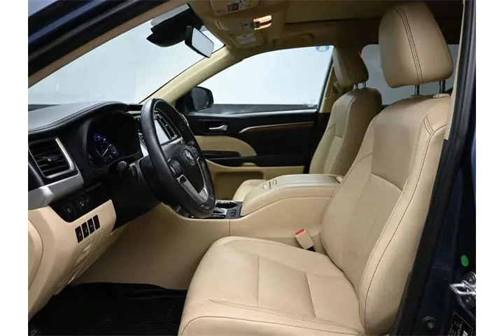 $29500 : Toyota Highlander Hybrid 201 image 10