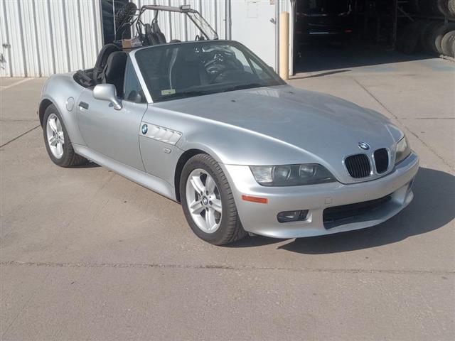 $10998 : 2002 Z3 image 3