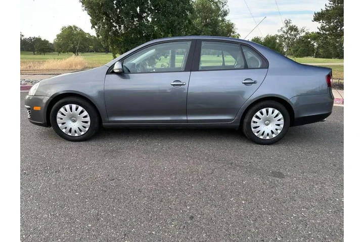 $6495 : 2009 Jetta S image 4