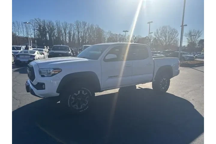 $32695 : Toyota Tacoma 2020 4x4 TRD O image 7