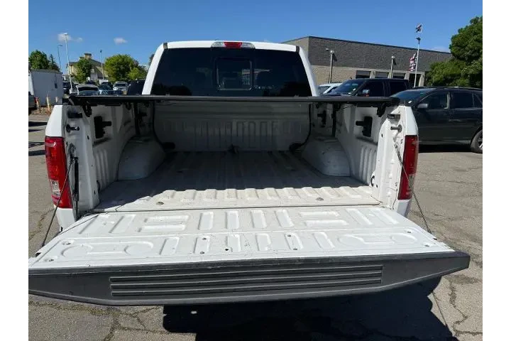 $19000 : Ford F-150 2015 4x4 Lariat 4 image 5