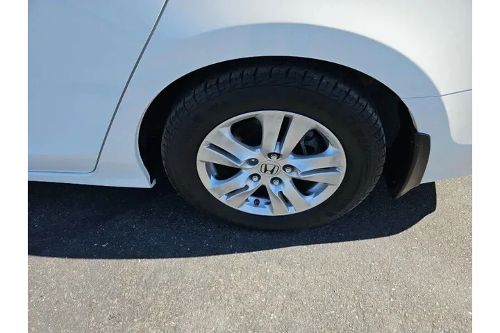 $10995 : 2010 Accord LX-P image 9