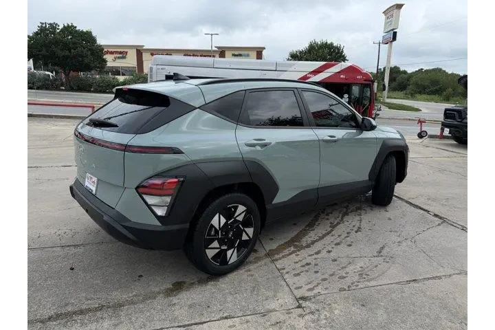 $24144 : Hyundai KONA 2024 SEL 4dr Cr image 6