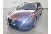 $23998 : Nissan Altima 2023 2.5 SL 4d thumbnail