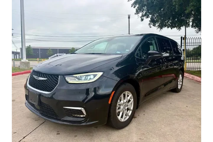 $22774 : Chrysler Pacifica 2024 Touri image 8
