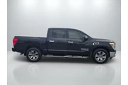 $21999 : Nissan Titan 2017 4x4 SV 4dr thumbnail