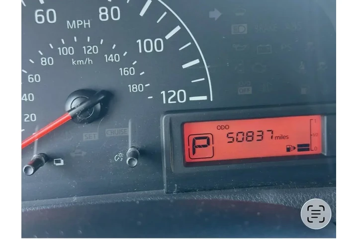 $13000 : 2018 CARGO VAN NV EN VENTA image 5