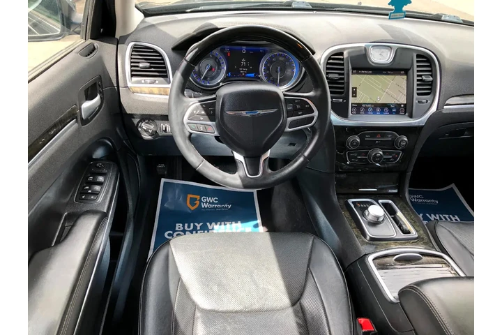 $17292 : 2017 300 C RWD image 8