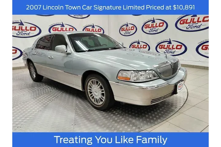 $9999 : Lincoln Town Car 2007 Signat image 1
