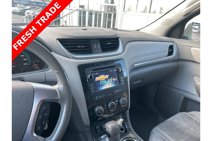 $8638 : Chevrolet Traverse 2016 LT 4 image 6