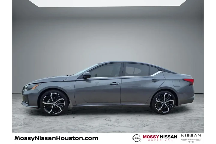 $24995 : Nissan Altima 2025 2.5 SR 4d image 5