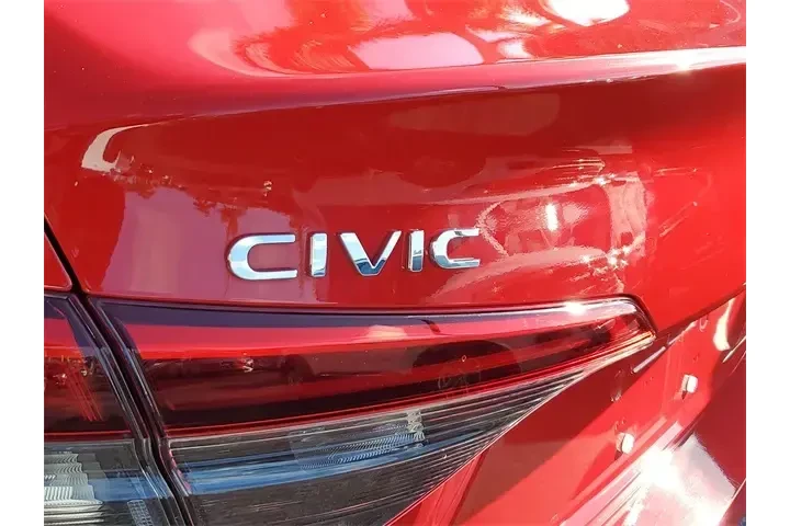 Honda Civic 2024 Sport 4dr S image 5