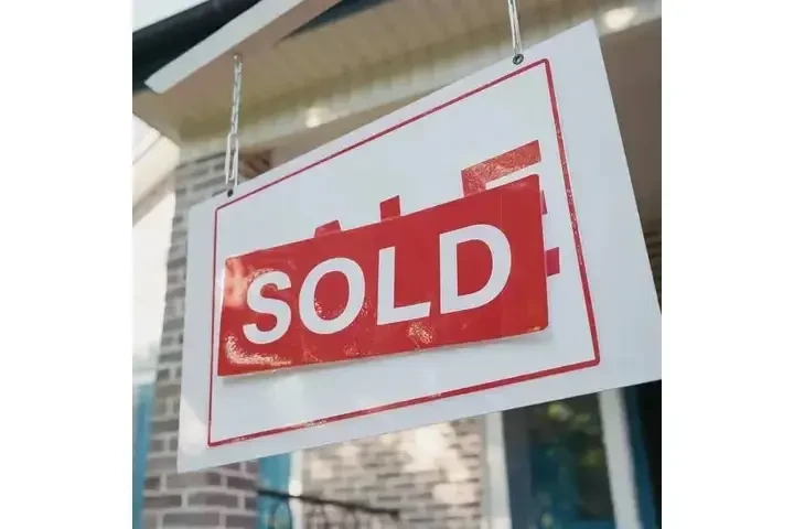 RENTA/COMPRA/VENTA DE CASAS image 1