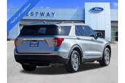 $26657 : Ford Explorer 2023 XLT 4dr S thumbnail
