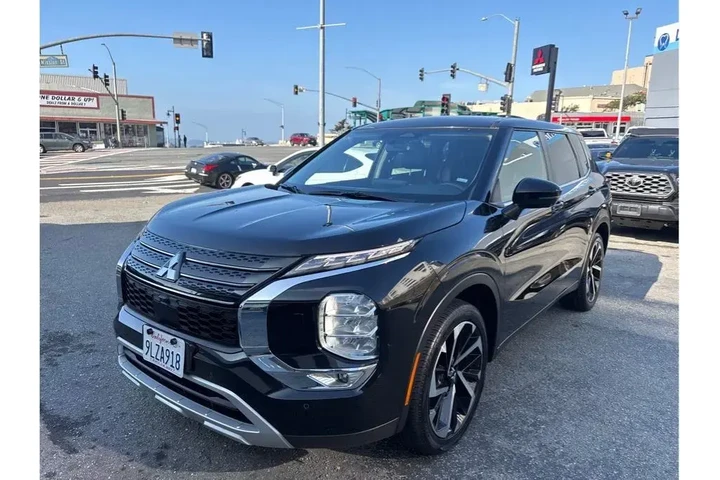 $26388 : Mitsubishi Outlander 2024 AW image 2