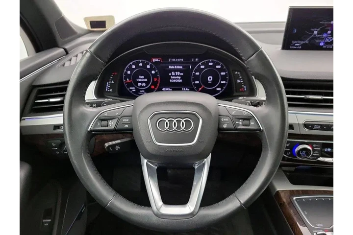 $24998 : Audi Q7 2019 AWD quattro SE image 10