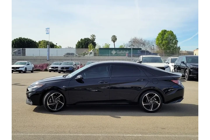 $17888 : Hyundai ELANTRA 2022 N Line image 8