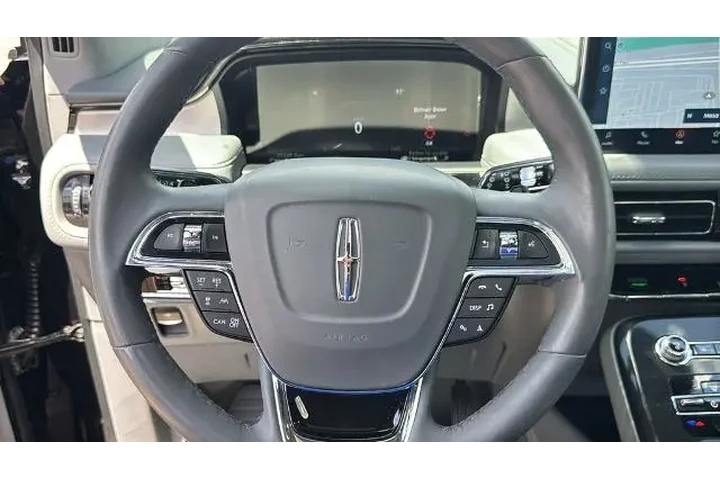 $39652 : Lincoln Nautilus 2023 AWD Re image 10