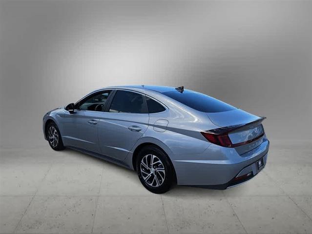 $25999 : Pre-Owned 2023 Hyundai Sonata image 6