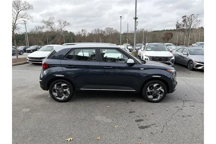 $22762 : Hyundai VENUE 2025 Limited 4 image 8