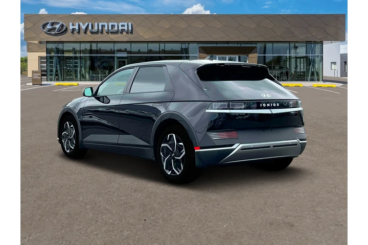 $24000 : Hyundai IONIQ 5 2024 SE 4dr image 5