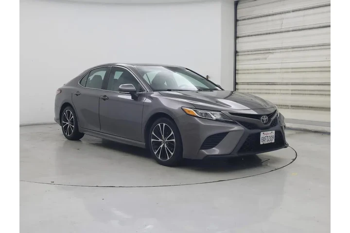 $20998 : Toyota Camry 2018 SE 4dr Sed image 1