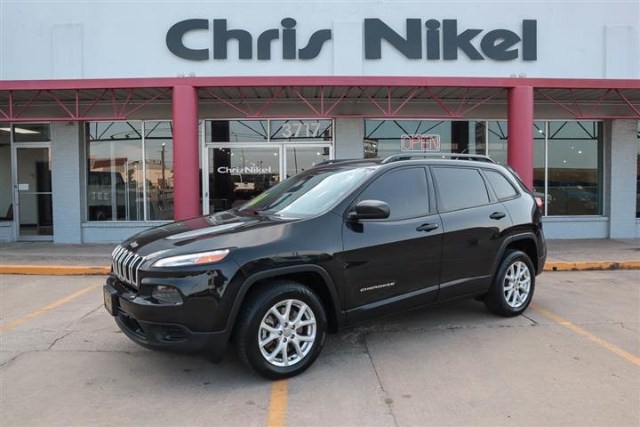 $13988 : 2015 Cherokee Sport image 1