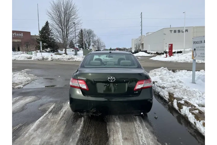 $6990 : 2011 Camry LE image 5