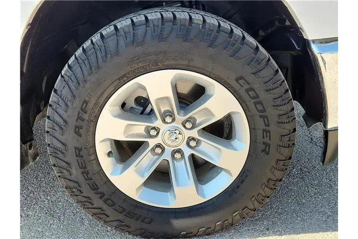 $38995 : Ram 1500 2024 4x2 Laramie 4d image 7