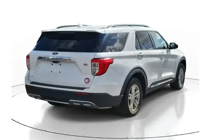 $23691 : Ford Explorer 2020 XLT 4dr S image 4