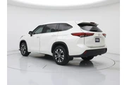 $39998 : Toyota Highlander 2021 AWD X thumbnail